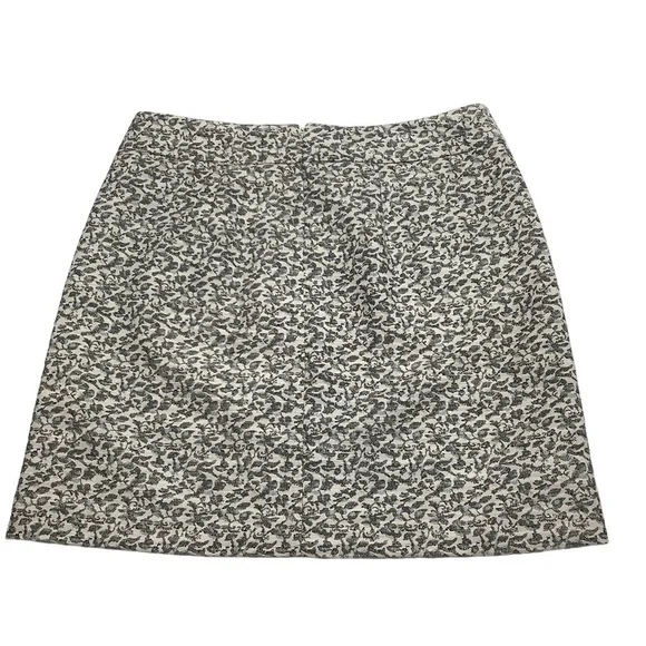 ANN TAYLOR LOFT Tapestry Short Skirt - Size 4P - Picture 9 of 12